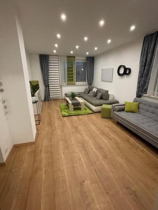 Rr-Rooms Ferienwohnung Юденбург Екстериор снимка